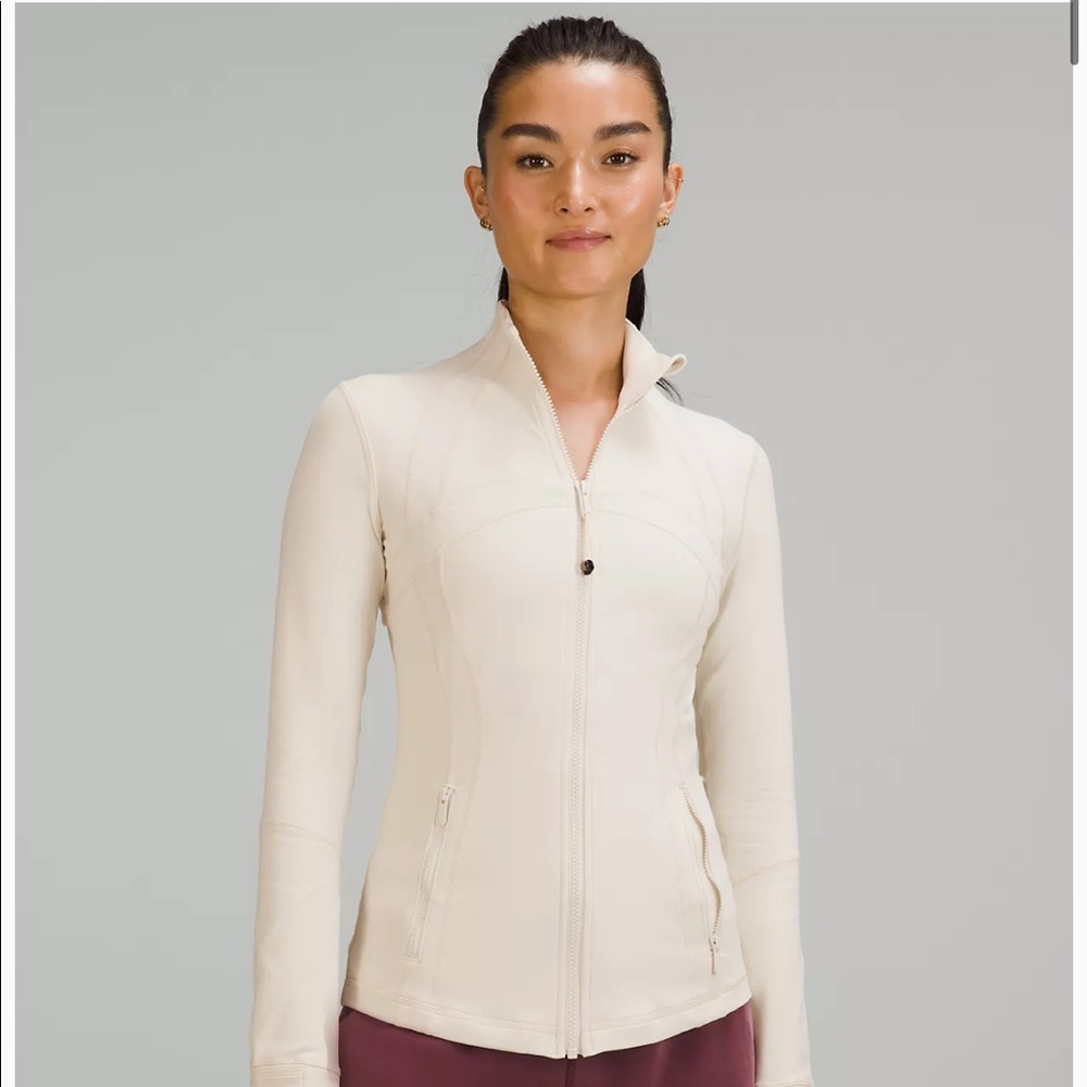 define jacket luon white opal